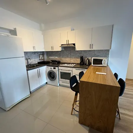 Apartman Caesar Long Ajía Marína
